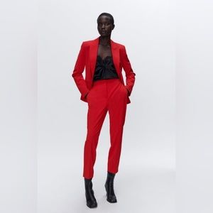 ZARA SUIT ♥️ 
BADIC BLAZER & ANKLE PANTS
Red 0/2753/253/600/36